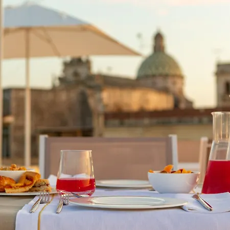 Palazzo Marini Di Charme 4*