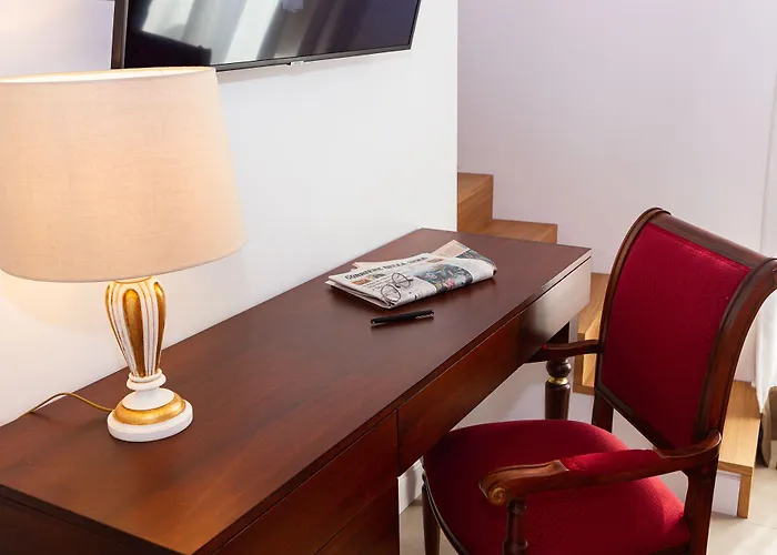Palazzo Marini Di Charme 4*