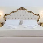 Palazzo Marini Di Charme לינה וארוחת בוקר 4*