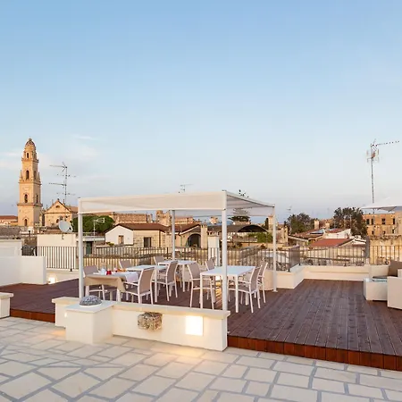 Palazzo Marini Di Charme Couette-café Lecce