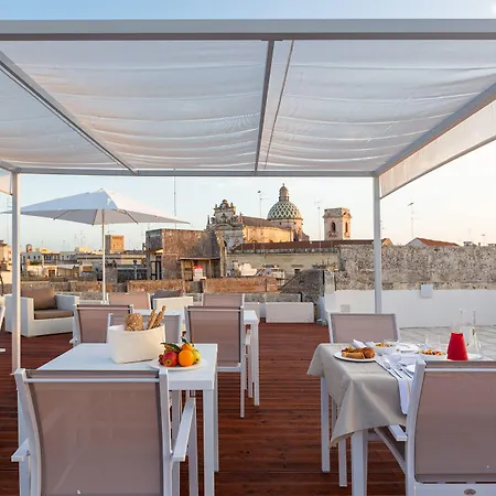 Palazzo Marini Di Charme Лечче