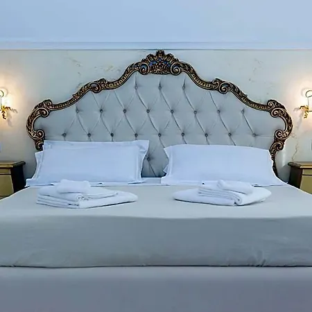 Palazzo Marini Di Charme 4* Lecce
