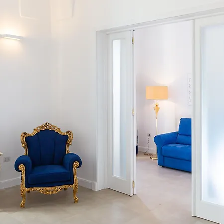 Palazzo Marini Di Charme Couette-café Lecce