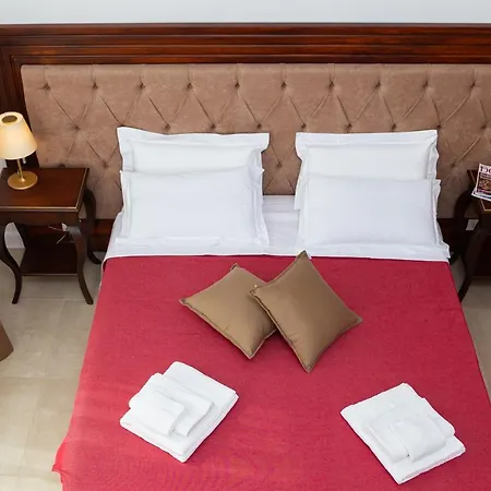 Palazzo Marini Di Charme Bed & Breakfast
